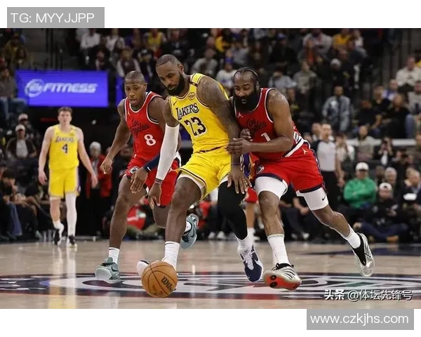 火箭与湖人G3精彩对决下半场回放分析与精彩瞬间重温